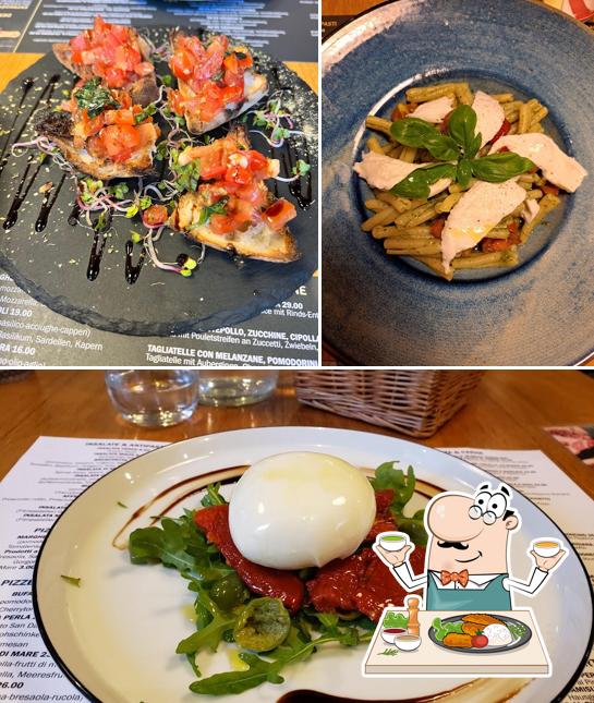 Platti al Pizzeria La Perla