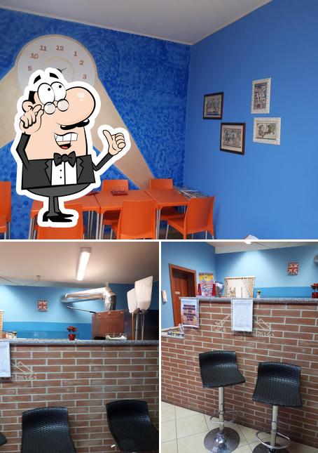 Dai un'occhiata agli interni di Pizzeria le piramidi di Acquanegra Sul Chiese