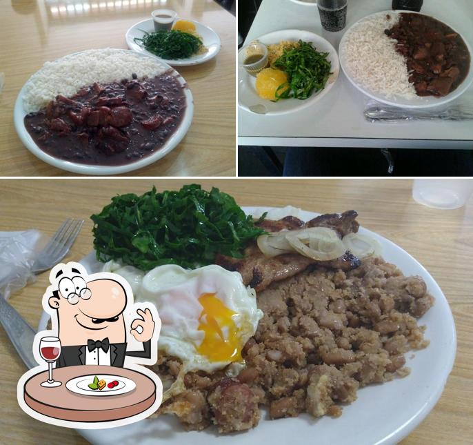 Platos en Restaurante do Divino