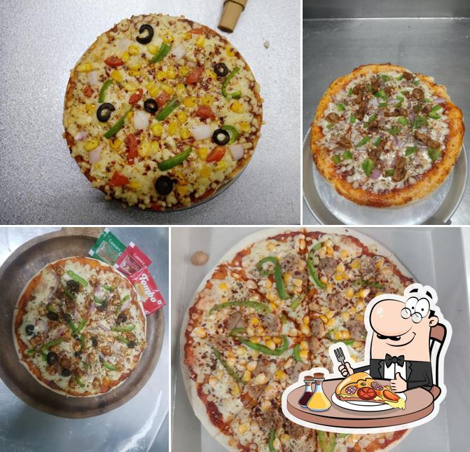 Order pizza at Italian pizza &cafe