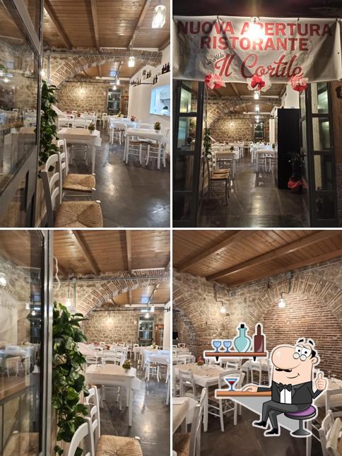 Dai un'occhiata agli interni di Ristorante Il Cortile
