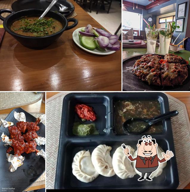 Food at 4 Seasons Restaurant