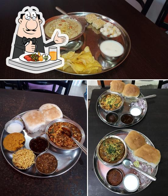 Food at Hotel ballaleshwar-speciality in misal and bhel