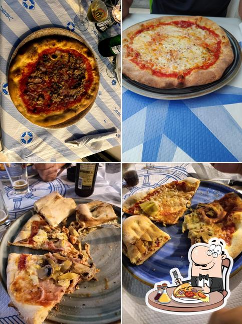 Scegli una pizza a La Piazzetta - Paposceria da Nino