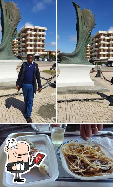Gli esterni di Pizzeria 100 Lire