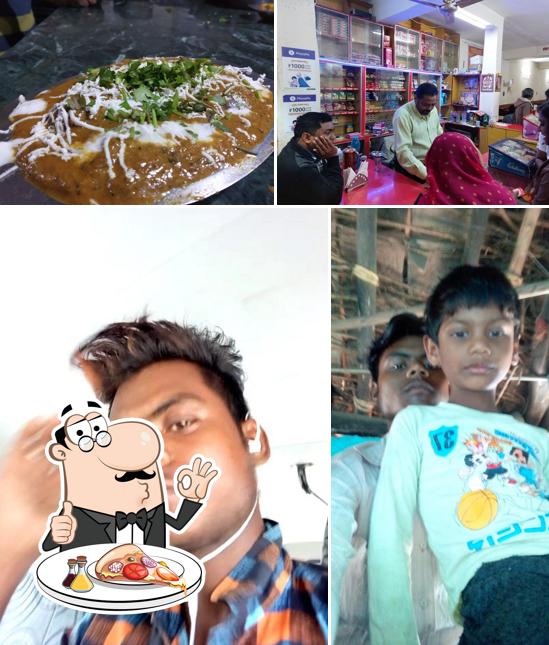 Order pizza at Shakti Dhaba