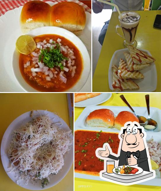 Meals at Chatar Patar