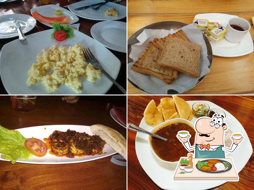 Food at Cavala Resort - Heritage Style Portuguese Property