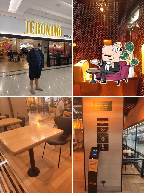 O interior do Madero & Jeronimo Burger Shopping ABC