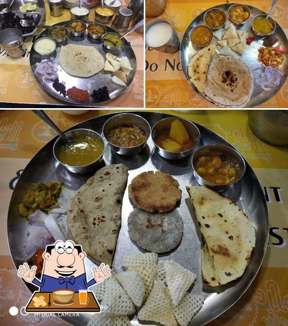 Food at Geeta Lodge (Junagadhwala)