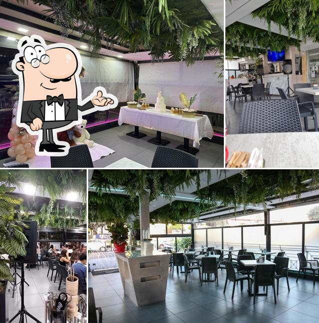 Siediti a un tavolo di Niagara Cafè