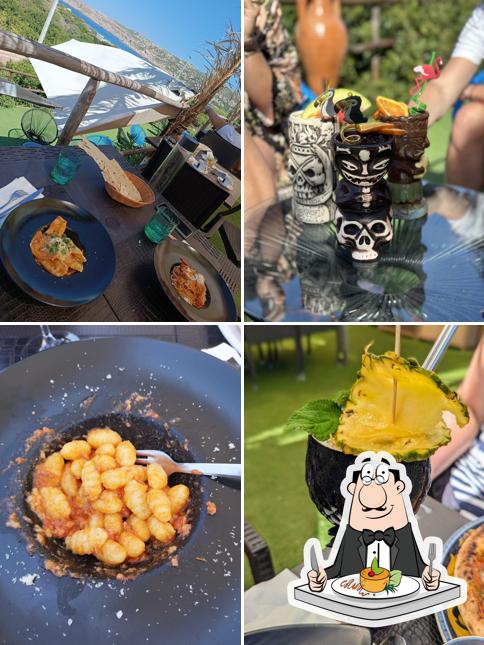 Platti al Tiki bar