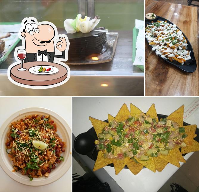 Food at CAFE SMILEY 2.0 - The Family Restaurant Best cafe and Restaurant in Faridabad l Unlimited Buffet Food at CAFE SMILEY 2.0 - The Family Restaurant Best cafe and Restaurant in Faridabad l Unlimited Buffet