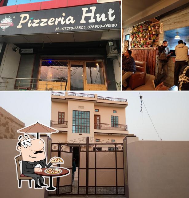 The exterior of Pizzeria Hut