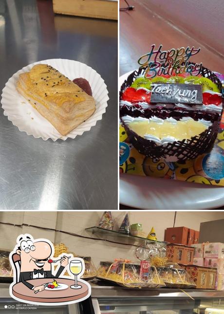 Food at The Mad Bakers