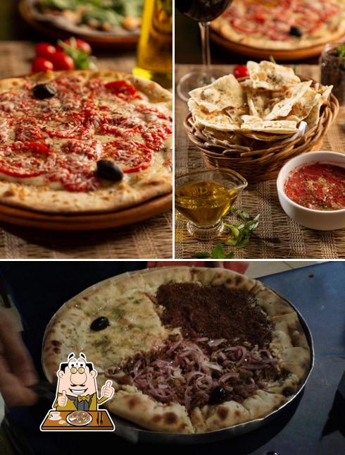 Peça diversos tipos de pizza