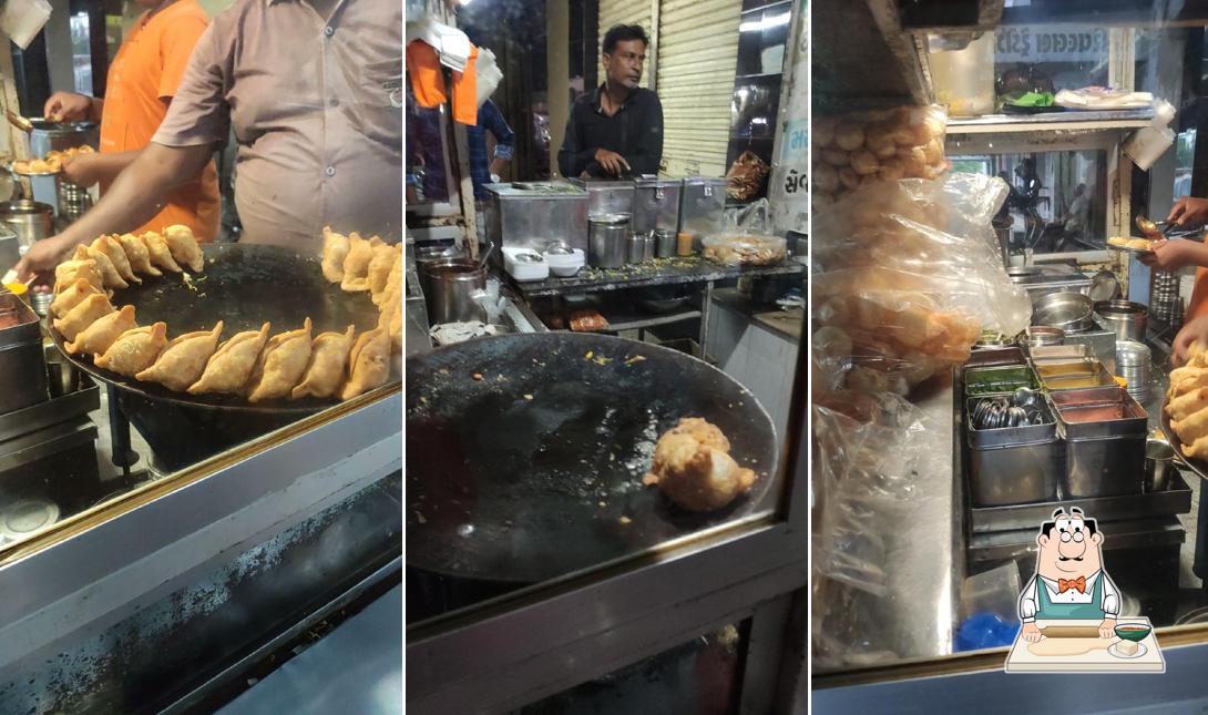 Samosa at Bajrang Pani Puri