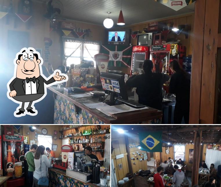O interior do Jurassic Bar e Restaurante - O Roxo da Silva
