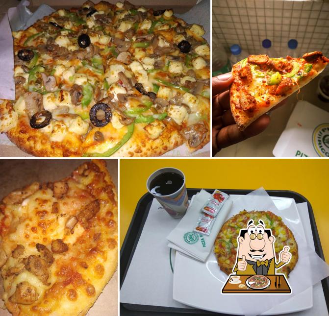 At PIZZA RICOTTA RP Mall, you can order pizza