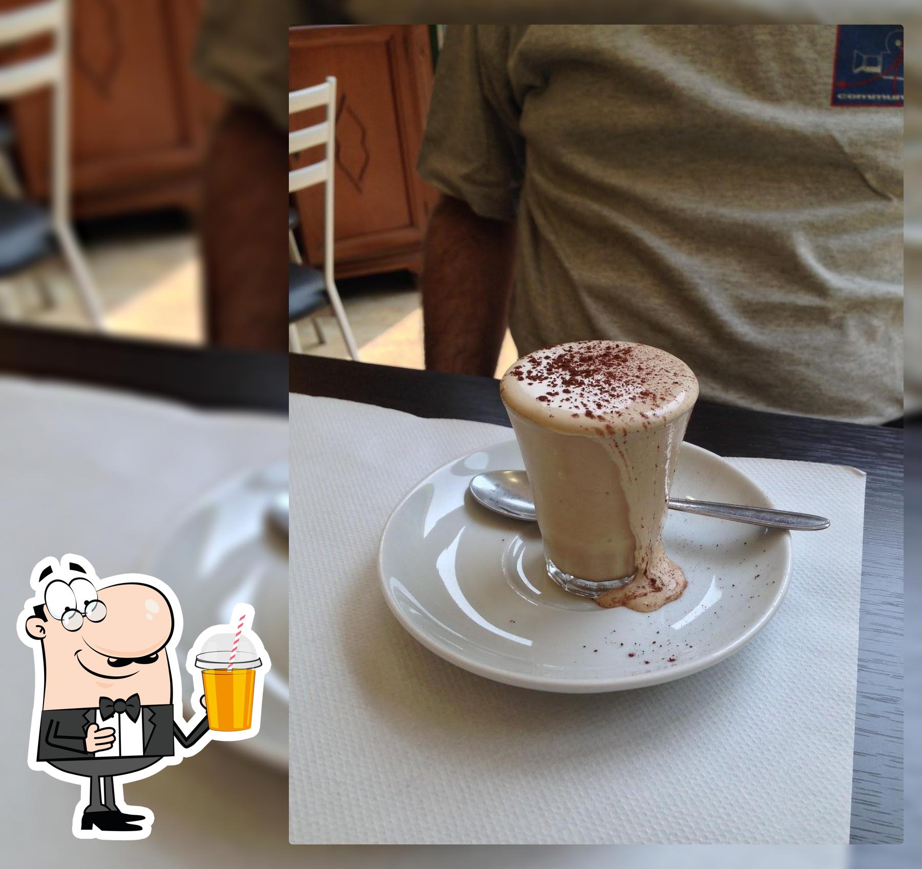 Goditi qualcosa da bere al pub & bar Bar Del Centro di Gazzani Daniele