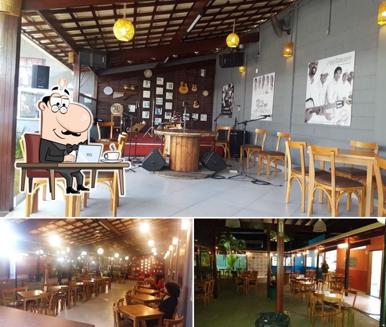 Veja imagens do interior do Bar Purarmonia