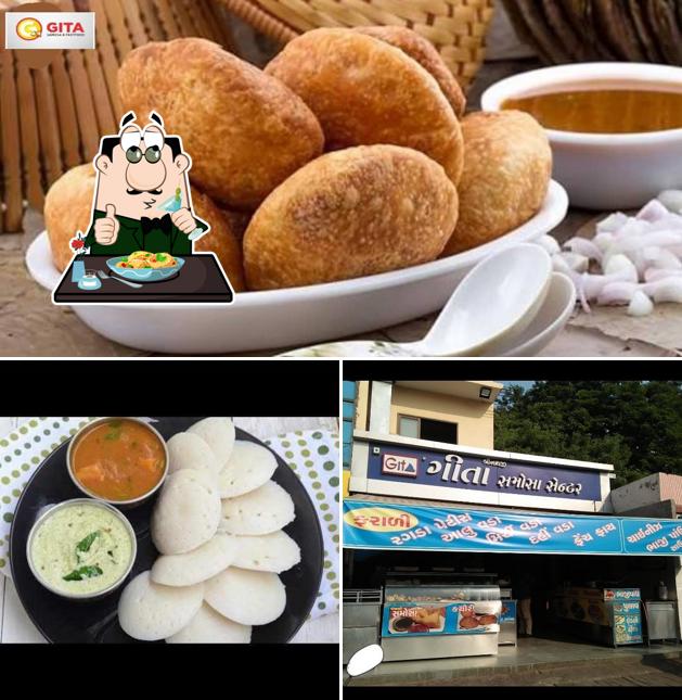 Food at Geeta Samosa Center
