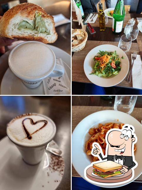 Toast al formaggio al New It Cafe Sagl