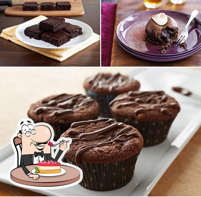 MOJO Pizza - 2X Toppings provides a selection of sweet dishes