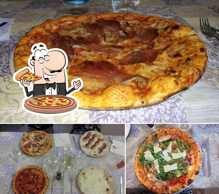 Scegli tra le svariate varianti di pizza