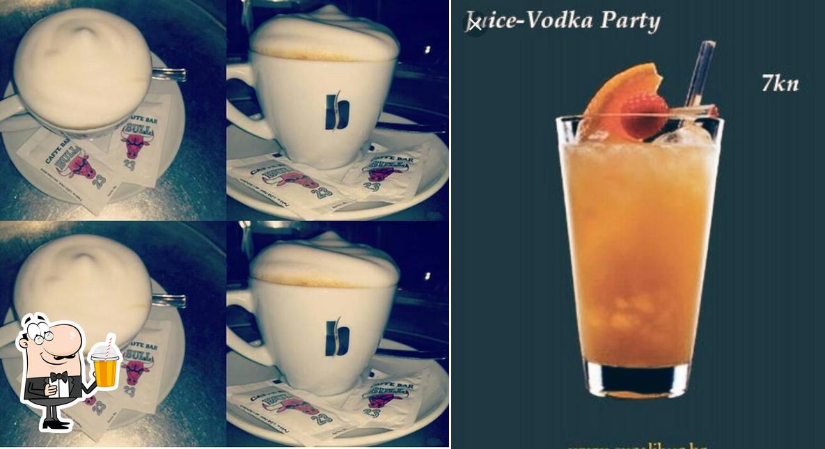 Goditi qualcosa da bere a caffe bar BULL 23