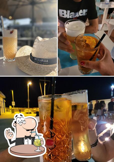 Prenditi un drink dal menu