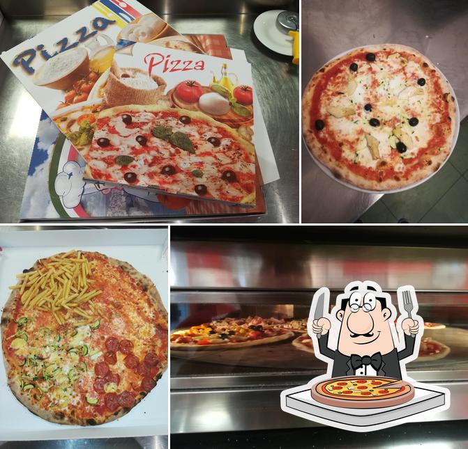 Ordina tra le molte varianti di pizza
