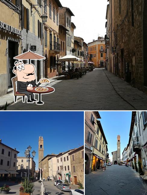 Goditi la vista dall'area esterna di Alle Logge di Piazza