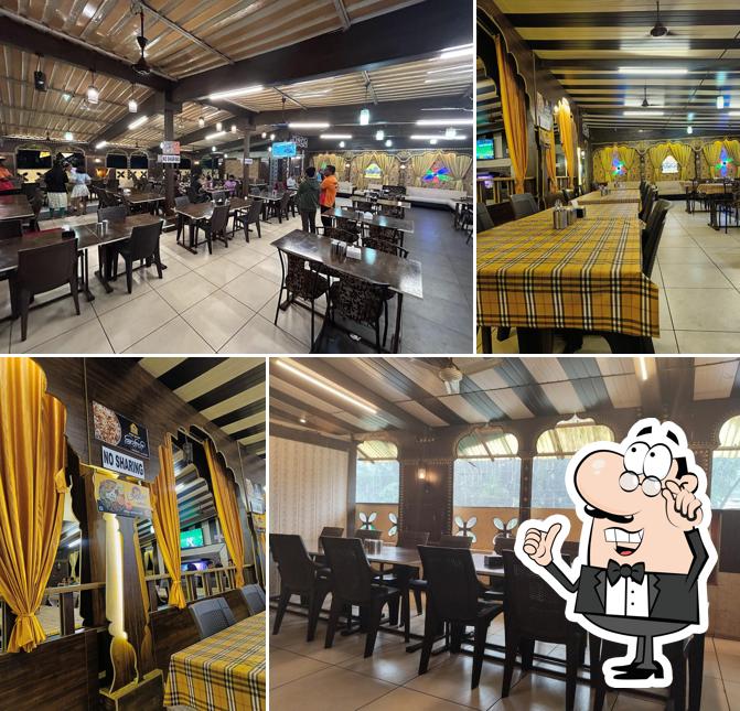 The interior of Hotel Patilwada Chulivarch Jevan Branch No.04 Lonavala