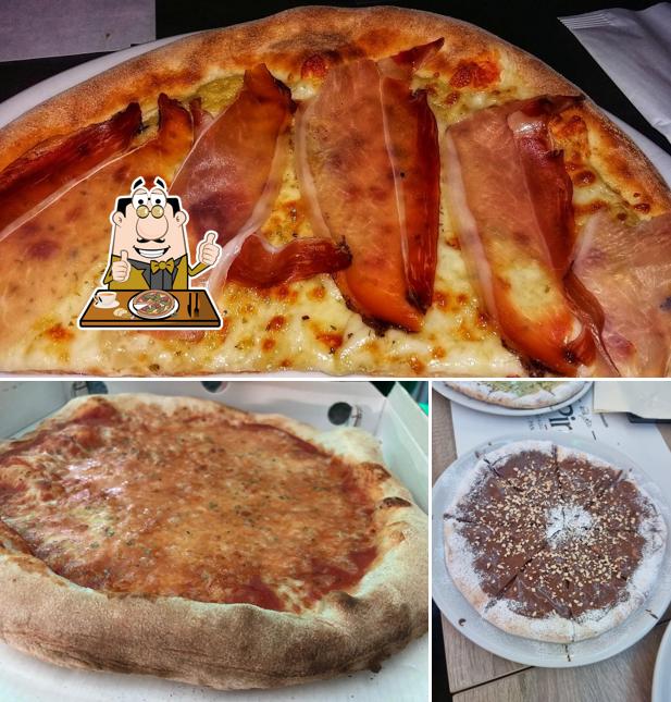 Ordina tra le svariate varianti di pizza