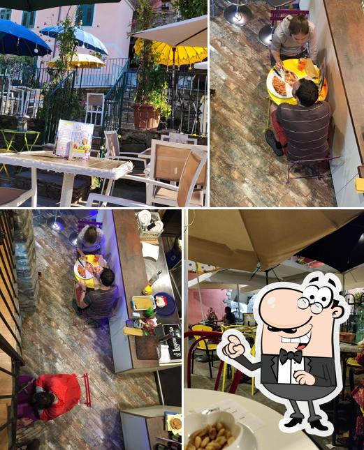 Siediti a un tavolo di Bar Nunzio "LE GABBIE"