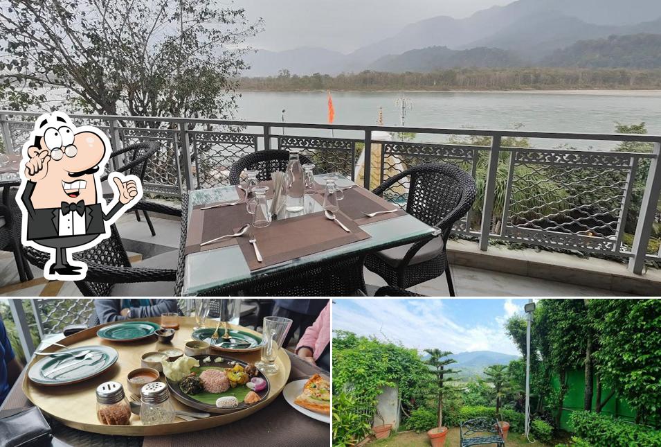 The interior of JAL & JALEBI