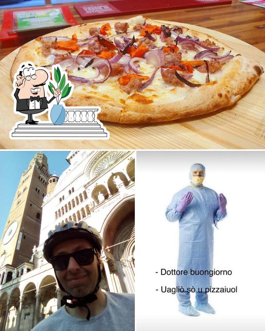 Tra le varie cose da Pronto Pizza si possono trovare la esterno e pizza