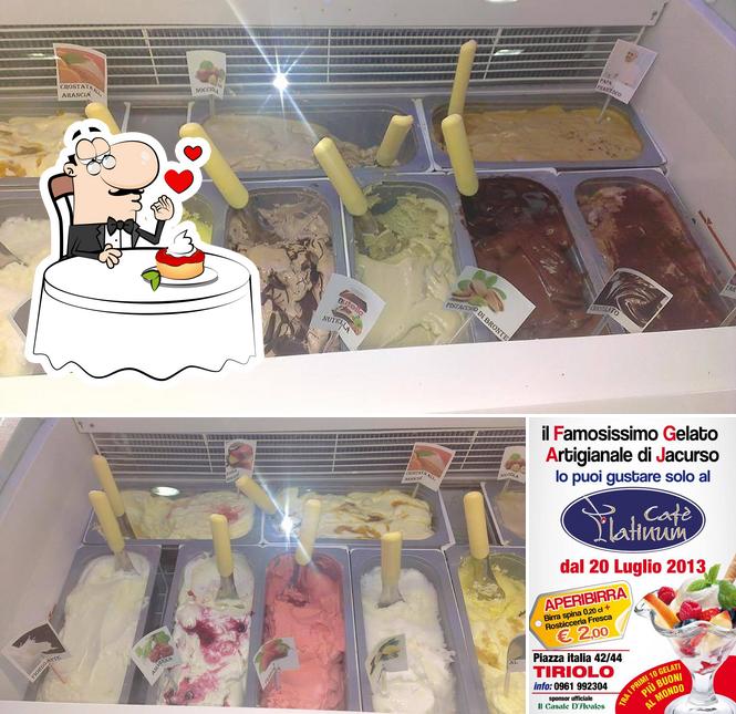 Platinum cafè offre un'ampia gamma di dolci