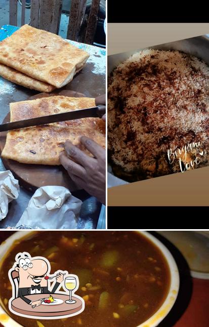 Food at Anamika Fast Food Centre