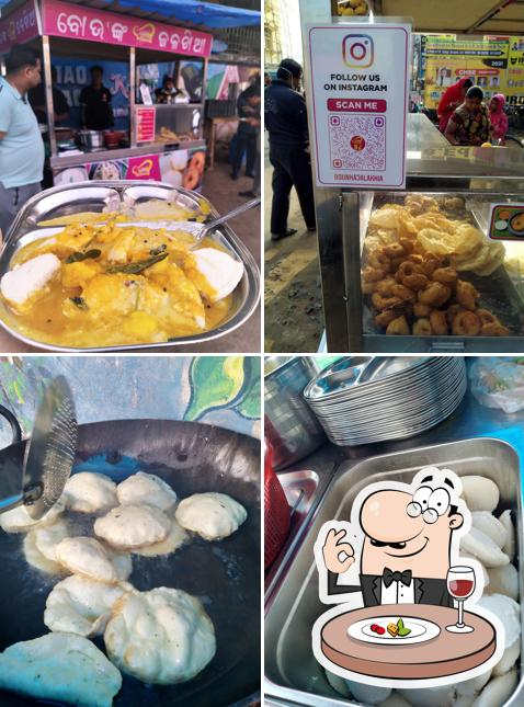Food at Bounka Jalakhia (ବୋଉ ଙ୍କ ଜଳଖିଆ)