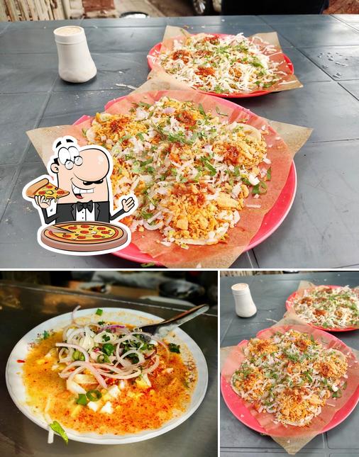Get pizza at Mehul's Fast-Food Alupuri & Khavsa