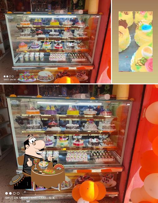 Food at Shri Bakery & Cakes Center
