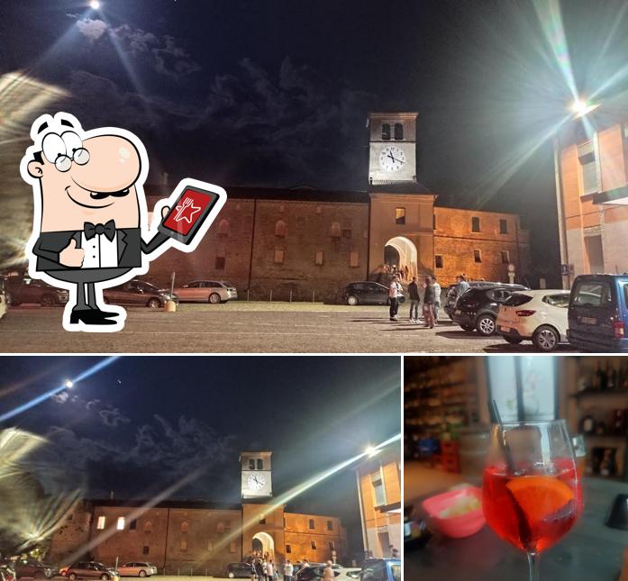 La esterno e cibo del ristorante