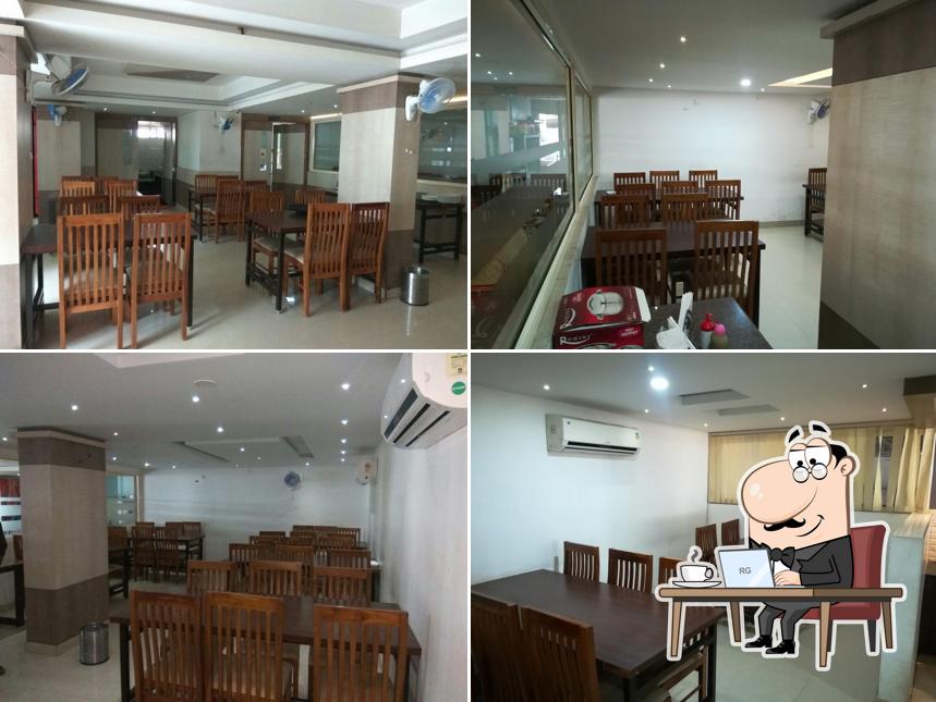 Ritzy Restaurant, Kuttippuram