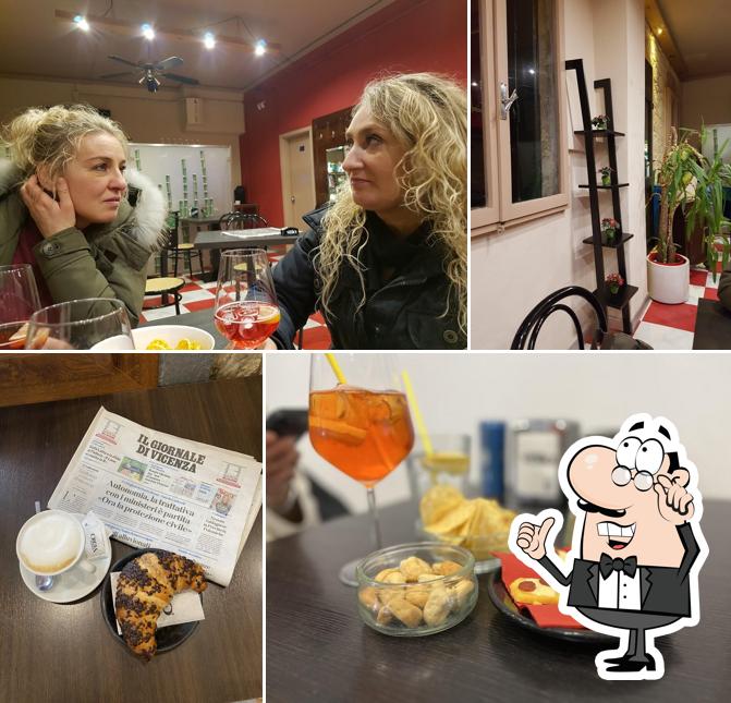 Dai un'occhiata agli interni di Bar Girobanco