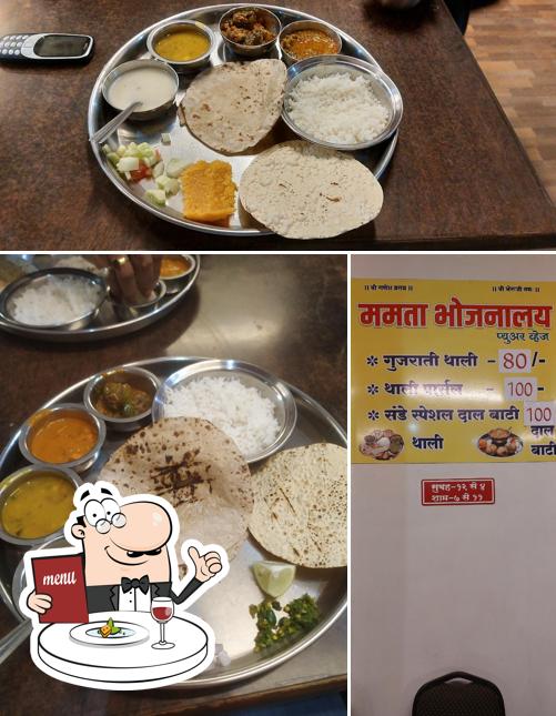 Food at Mamta bhojnalay