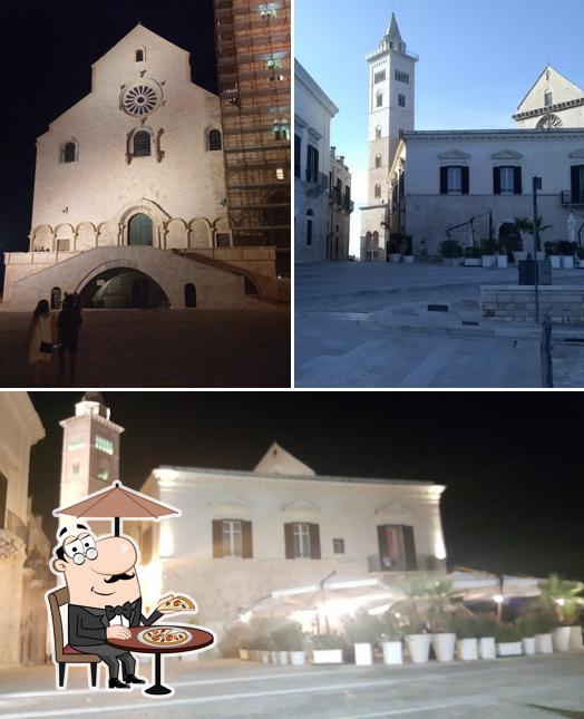 Goditi la vista dall'area esterna di Trattoria Pizzeria Fuori Porta - Trani