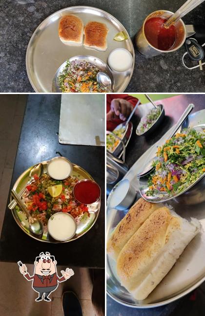Food at Aaswad Misal