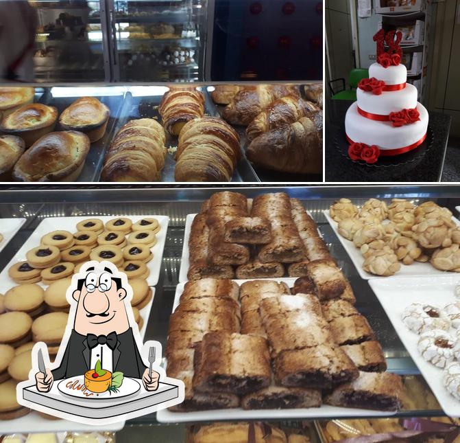 Pasticceria La Mimosa Dei F.Lli Roberto E Vincenzo Giuri E Co. S.A.S.